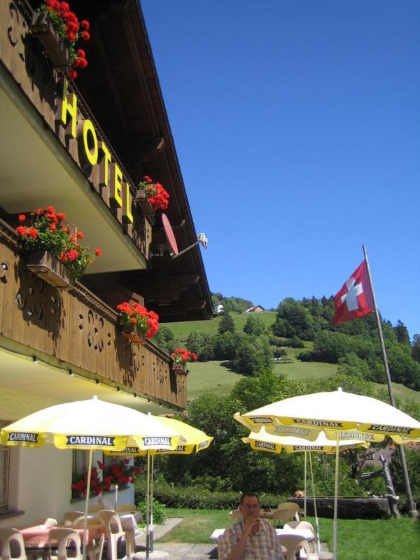 Hotel Elite B&B Rossiniere Luaran gambar