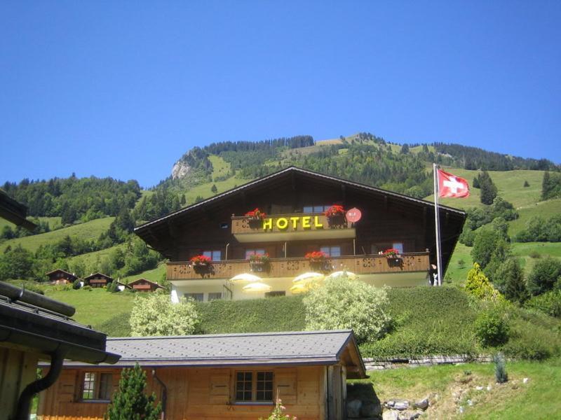 Hotel Elite B&B Rossiniere Luaran gambar